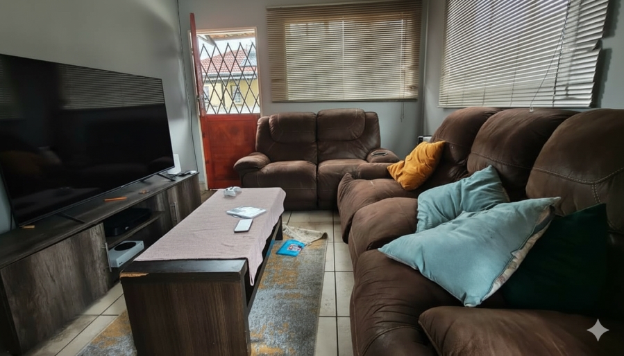 3 Bedroom Property for Sale in Waterval East North West
